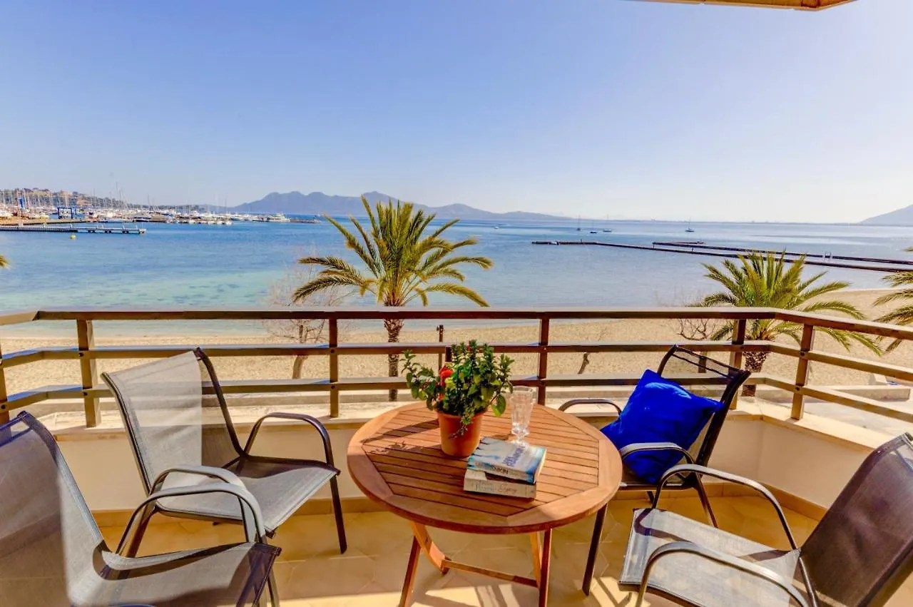 Beachfront Apartment Simar By Sealand Villas Port de Pollenca