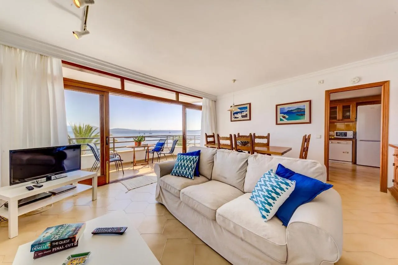 Beachfront Apartment Simar By Sealand Villas Port de Pollenca