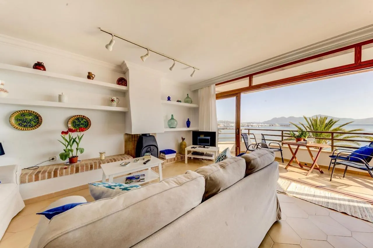 Beachfront Apartment Simar By Sealand Villas Port de Pollenca