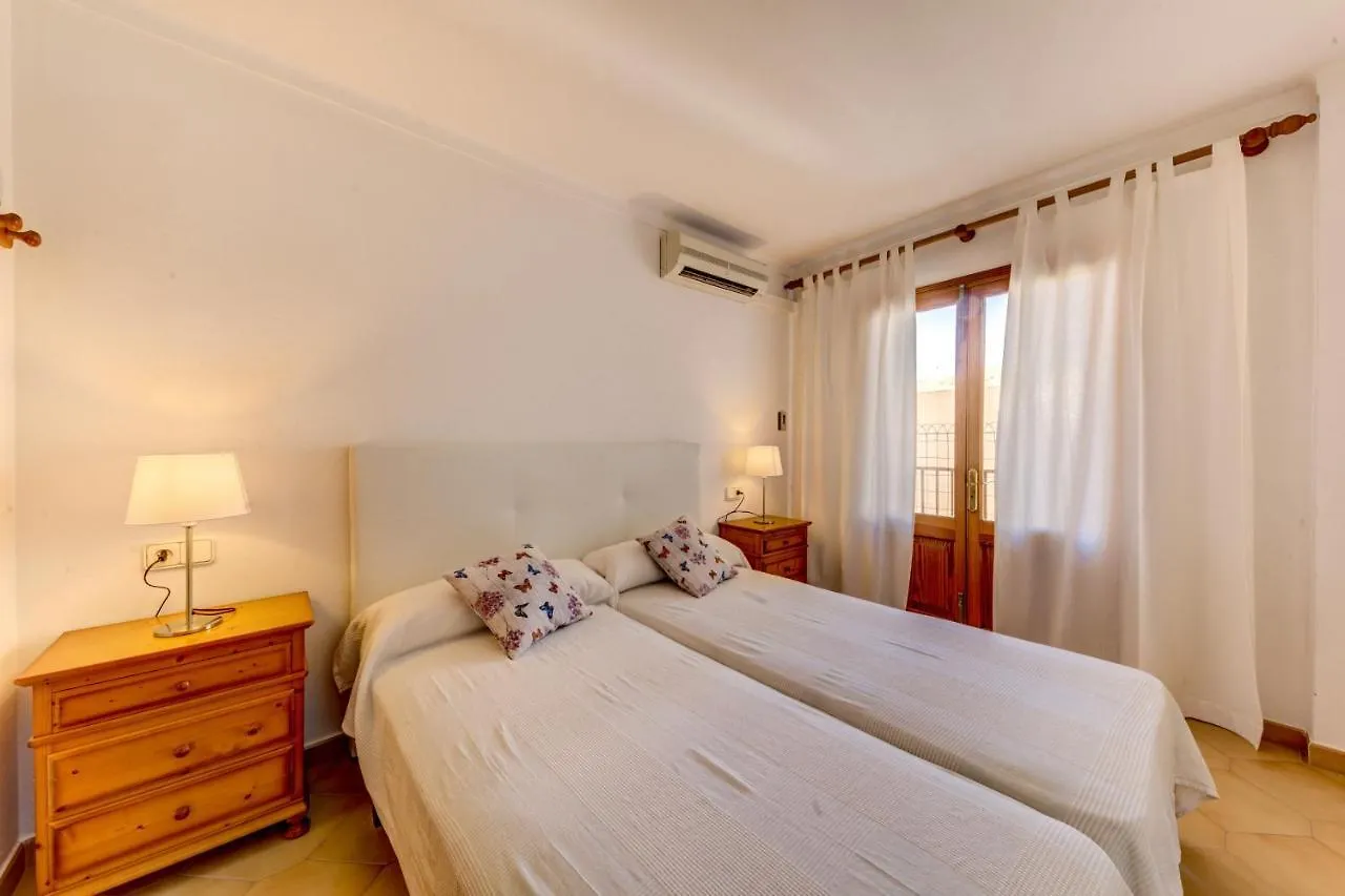 Beachfront Apartment Simar By Sealand Villas Port de Pollenca